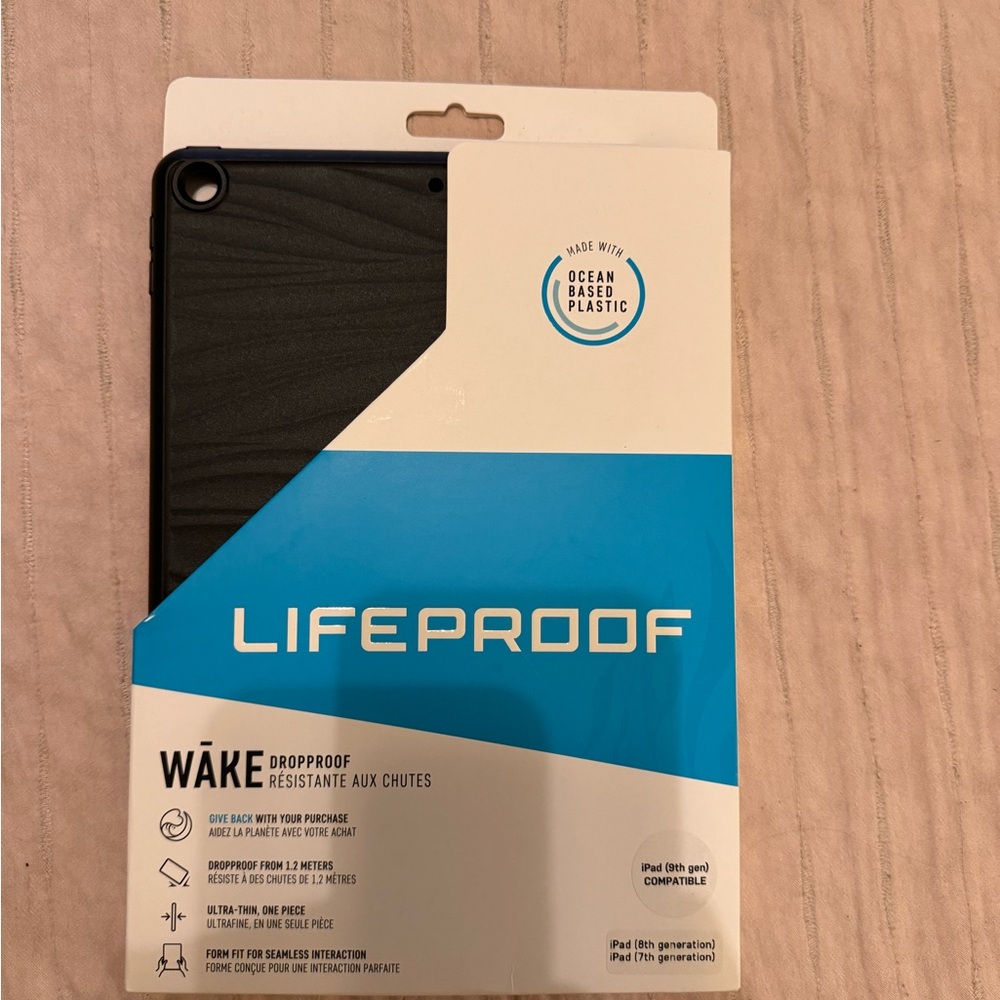 LifeProof Wake Black iPad Case